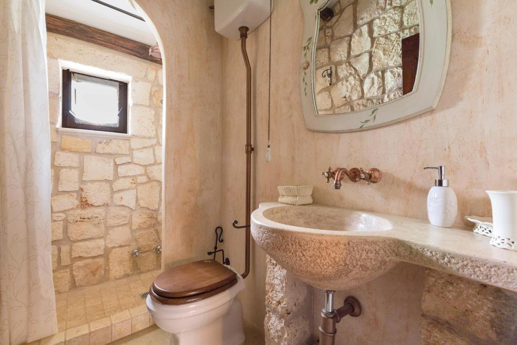 Trullo Dei Messapi Apartment Ceglie Messapica Ngoại thất bức ảnh