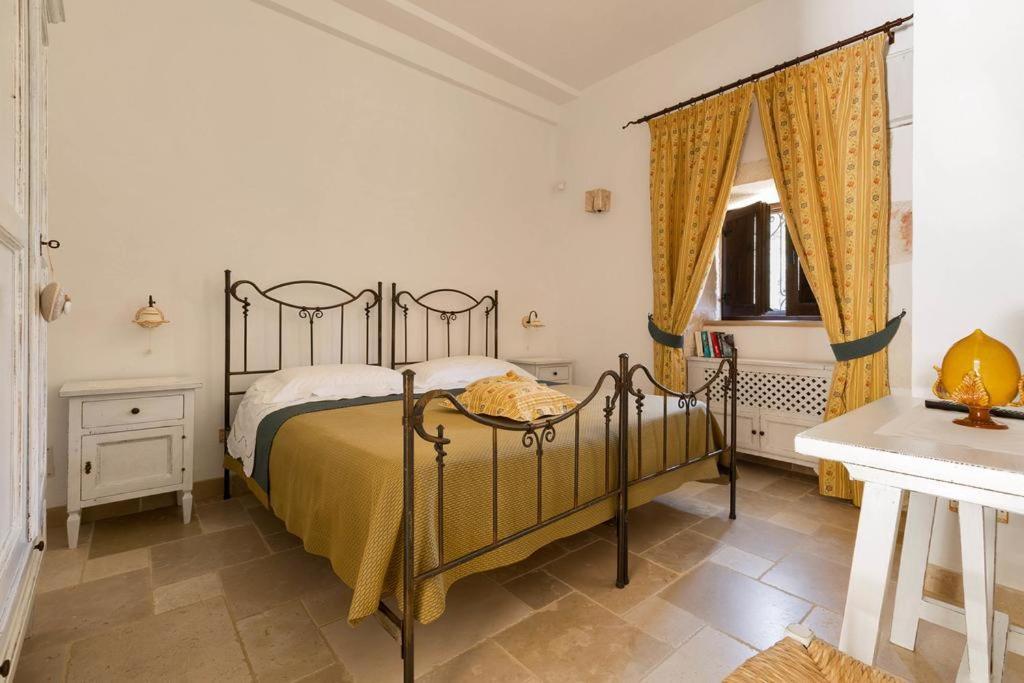 Trullo Dei Messapi Apartment Ceglie Messapica Ngoại thất bức ảnh